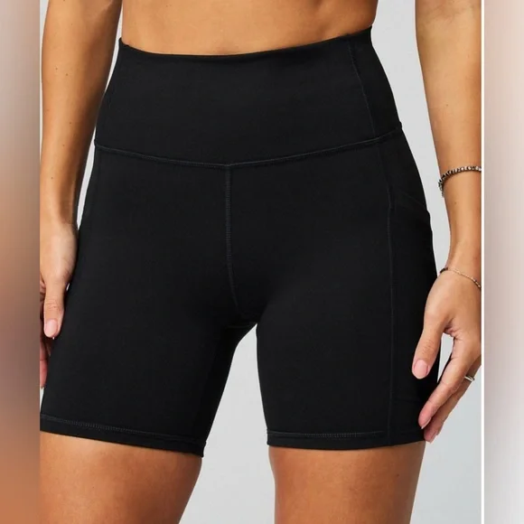 Fabletics On-The-Go PowerHold High-Waisted 6'' Short - Picture 1 of 4